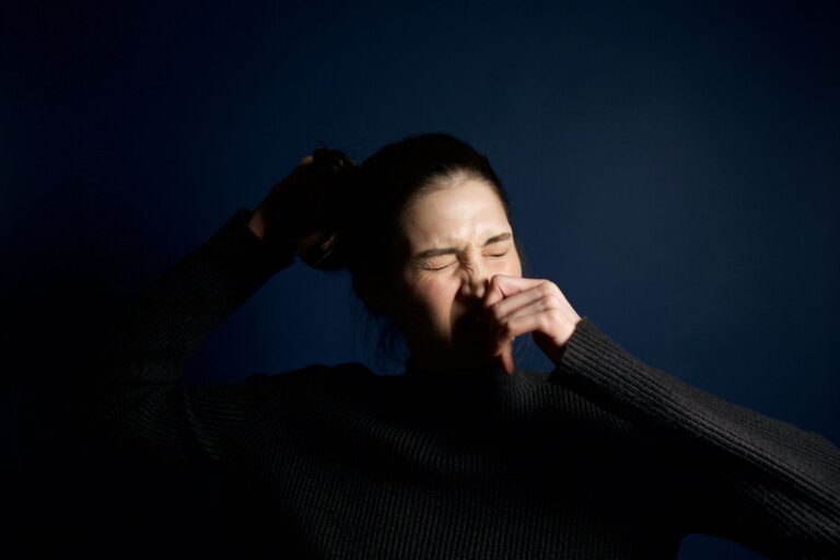 Stages of a Cold and How Long It Lasts - Verywell Health - groundinge