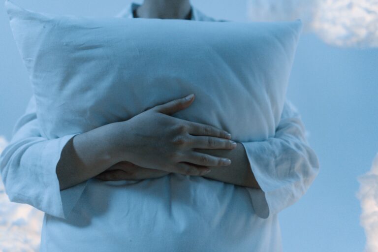 Grounding in 2026: What the Evidence Actually Says for Sleep and Stress - groundinge