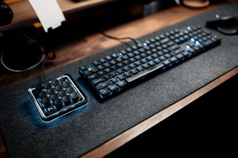 EMF Protection During Peak Work Hours: Grounding Mat Effectiveness for Office Inflammation - GroundingE