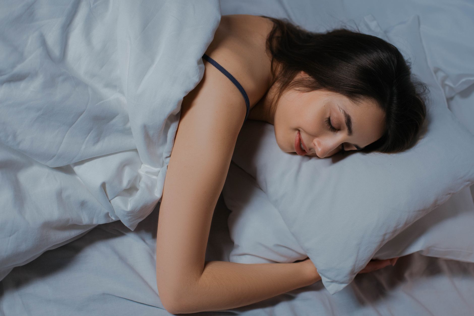 Grounding for Sleep Architecture and Cortisol Normalization — How Earthing Reduces Inflammation: A 2025 Research Update for Better Sleep and Recovery