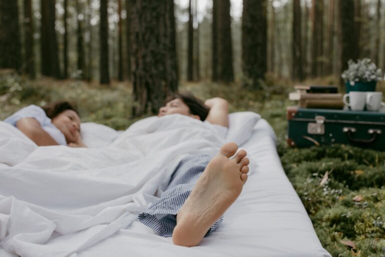 Evaluating Earthing for Sleep: A Science-Backed Guide